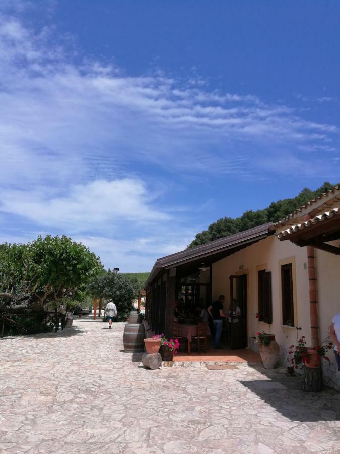Agriturismo Tenute Pispisa Segesta Calatafimi Εξωτερικό φωτογραφία
